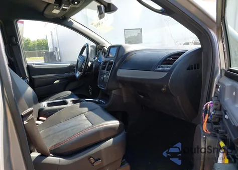 2018 Dodge Grand Caravan Gt из США, поврежденный, VIN 2C4RDGEG3JR340101